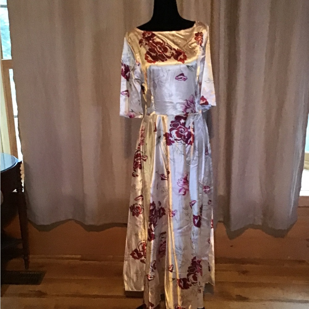 OC order plus size dress XL satin look, feel, white flower design new tags